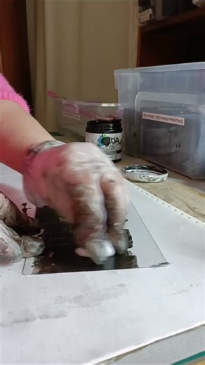 Fiona Paine Art | Inking up and wiping off a drypoint etching plate. #drypointetching #houseportrait #nzartist #nzprintmaker #dunedinartist | Instagram