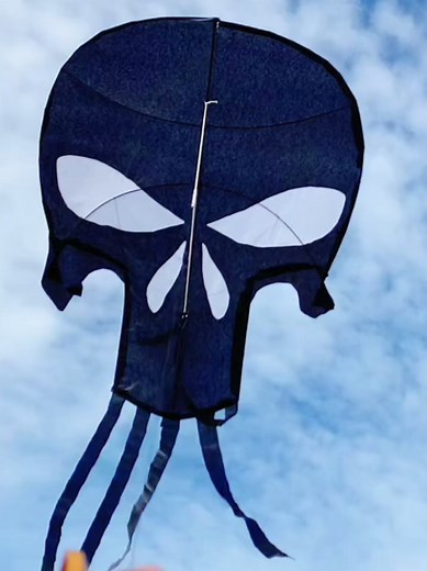Devil Kite Making Video - Kite Flying Fun
