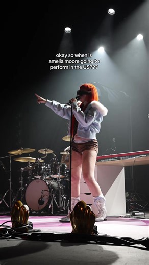 Ok so I need a ticket to see Amelia Moore live IMMEDIATELY 😭🎶🧡 @amelia moore 🎙️: #AmeliaMoore performing “f*ck, marry, kill” in London | #concerts #livemusic #newmusicfriday #emergingartist