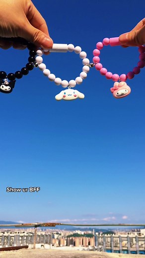 Show Your Best Friend with Stylish Beaded Bracelets