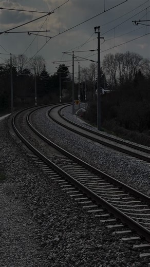 🇦🇹: Durchfahrt 4746 110 als REX41 nach Wien Franz Josefs Bahnhof. Danke an den Lokführer für das Makro 🇪🇬: مرور 4746 110 باسم REX41 إلى فيينا فرانز جوزيفس بانهوف. شكرا لسائق القطار على الماكرو #4746 #110 #REX41