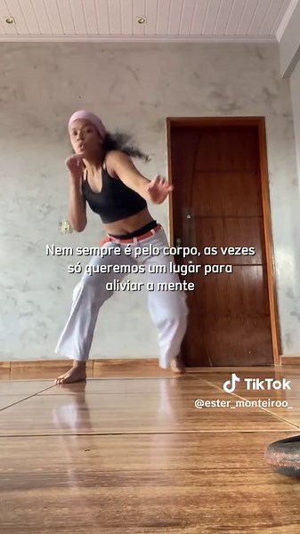 A Arte da Capoeira e seus Movimentos Incríveis