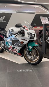 1.6K views · 13 reactions | Displayed at Honda bigbike dealership in Paranaque. Correct me if I’m wrong but is this the Honda VTR1000 SP2 RC51? Beautiful machine! #vtr1000 #vtr1000sp2 #rc51 #fyp | Neo Moto | Facebook