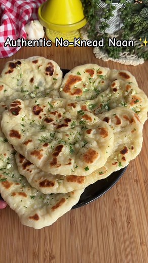 Homemade Naan Recipe with Step-by-Step Instructions