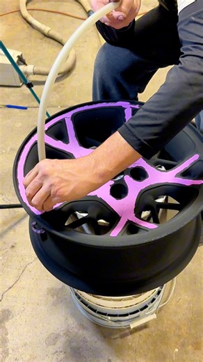 Custom two tone powder coating a Jeep wheel #jeep #wheels #wheelwednesday #jeepsofinstagram #powdercoating #powdercoat | Steve Nelson Jr.