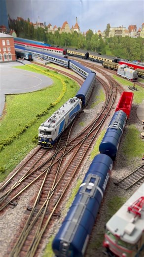 CFR Călători #train #intercity #trenuri #trainspotting #automobile #railway #trenulete #cfr #lema