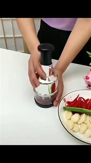 https://zhanglangshop.com/product/food-chopper-manual-hand-vegetable-chopper-cutter-dishwasher-safe-slap-onion-chopper-for-veggies-onions-garlic-nuts-salads.html?fbclid=fbclid 🧄 Ditch the messy mincing with this new garlic crusher—your kitchen’s new time-saver! Crush garlic, ginger, and onions in seconds with a simple press. No more tears, no sticky hands—just quick, fine results for your recipes. Multi-use, easy to clean, and compact for storage. Perfect for home cooks, it cuts prep time so yo