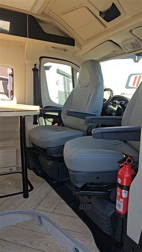 ‼Modelo 2026‼ CAMPER CHALLENGER V114M SPORT EDITION. 💥Fiat 2.2 140CV - ‼Cambio automático‼ 💥4 camas permanentes totalmente modulables 💥Nevera grande de compresor 💥ducha con mampara 💥Placa solar 💥Sistema multimadia Pionner 💥Cámara marcha atrás 💥Mandos en el volante 💥Menos de 6 metros de largo. 💥Equipamiento top en su gama Precio: 65.490€ Iva incluido *Iedmt No incluido Financiación desde 597€/mes Puedes subir en ella en Caravanas Albatros en San Martin de la Vega. Te acompañamos 👉 http