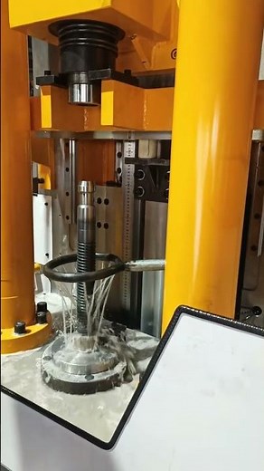 Spline processing, keyway processing, vertical broaching machine working video