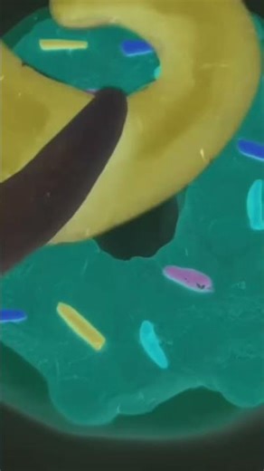 ABC Kid tv says I am pink(pink donut)/voice pitch effects