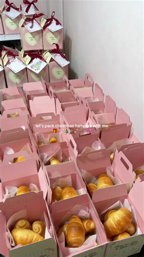 Packing Christmas Hampers with Saltbread Delights