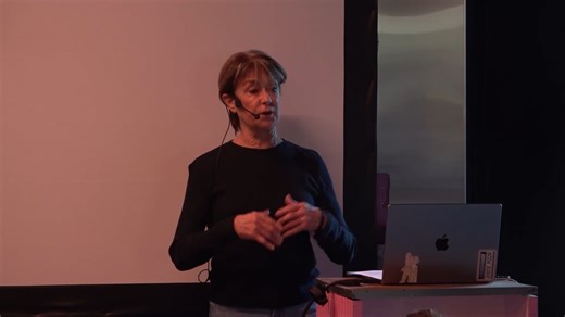 Private in Public - Lecture Performance von Suzanne Lacy