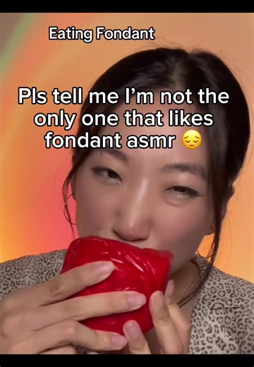 Fondant asmr is so gooddddd pls agree #fondant##asmr#fyp#foryouuu#fypシ | fondant asmr eating