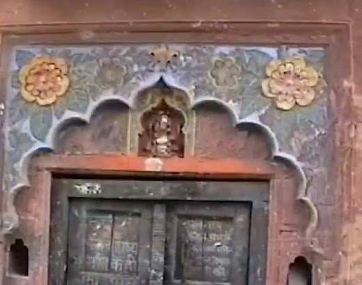‪George Harrison and Ravi Shankar discussing the making of ‘Chants of India’ in 1997.‬ ‪Click here - https://bit.ly/2M7M31B - to follow the Om Is Where The Heart Is series of mantra lyric videos from ‘Chants of India’ on George’s official YouTube channel.‬ | George Harrison