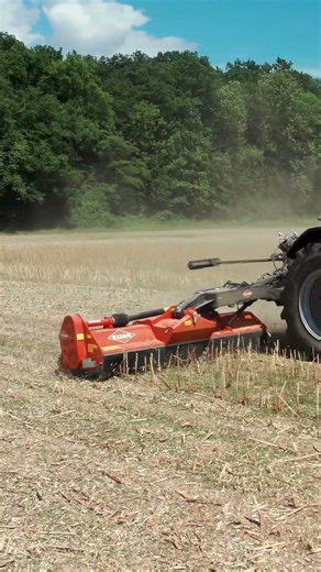 🚜 Rozdrabnianie na dużą skalę? Z BP 8402 PRO to żaden problem!