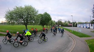 Can you spot yourself? All the riders at the start of Etape Loch Ness in 60 seconds. FREEZE YOUR FRAME... 🚴‍♀️🔍 #etapelochness #ridelochness | Airborne Lens