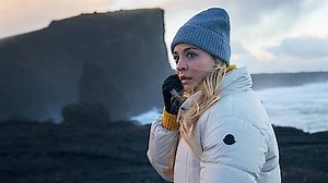 Watch The Flight Attendant Season 2 Episode 4 - Blue Sincerely Reunion