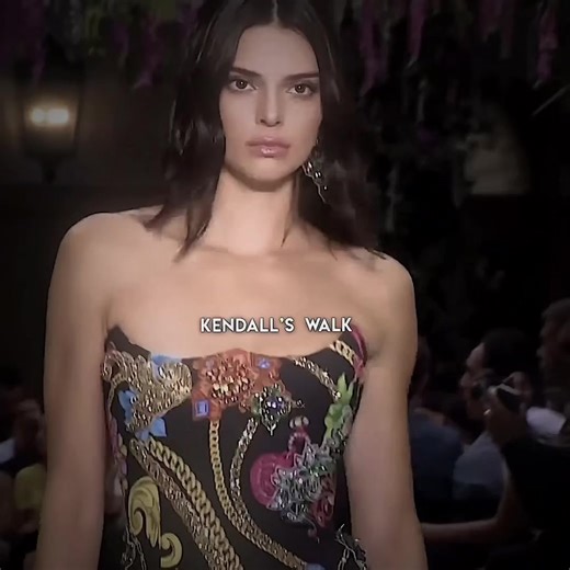 Kylie Jenner vs Kendall Jenner Runway Walk Comparison