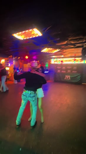 Burning Up the Dance Floor with Huapangos!