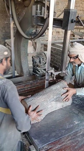 #Diy #diycrafts #woodcraft #sawmill #carpentry #sawblade #woodwork #wooddesigner