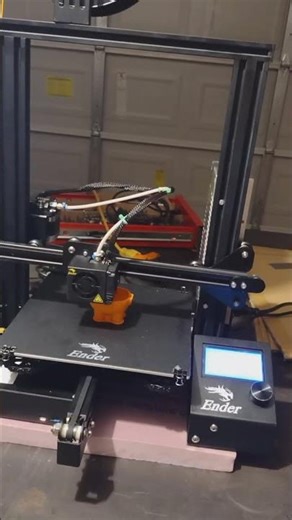 Creality Ender 3D Printer Running (Live Print in Progress)