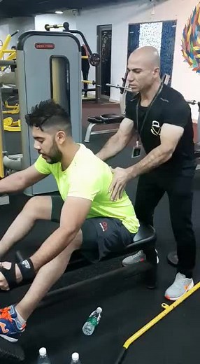 Effective Seated Row Exercise Technique in the Gym