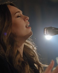 Christ is the Lord, oh praise His name forever. Listen now: https://BethelMusic.lnk.to/ChristmasMorningFA Paul McClure Hannah McClure #ChristmasMorning #BethelMusic | Bethel Music