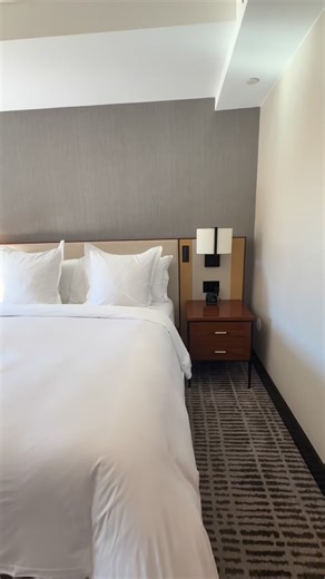 Incredible getaway at The Four Seasons @fsvail to ring in turning 55! ❤️ #theatomicblondeco #simpleelegance #lifestyle #style #colorado | Sarah Engels The Atomic Blonde