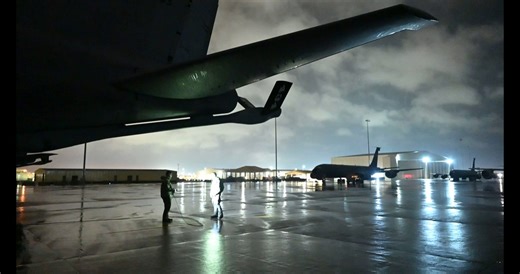 74 EARS conducts air refueling mission within CENTCOM