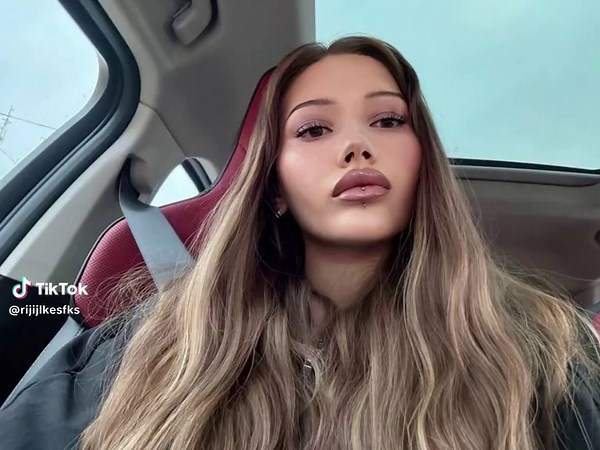 Exploring Aesthetic Face Tattoos for Women