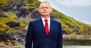 Martin Clunes' life off-screen from public break-up to famous wife and daughter