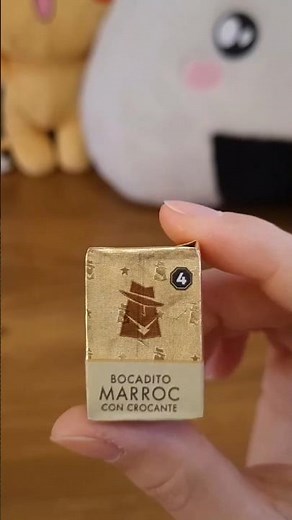 Probando el Bocadito Marroc con crocante | CACHAFAZ | ¡Marroc Gigante!