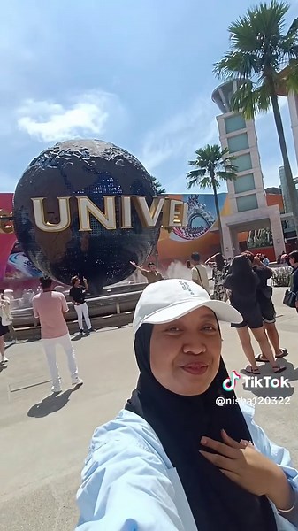 Exploring Universal Studios Singapore: A Visitor's Guide