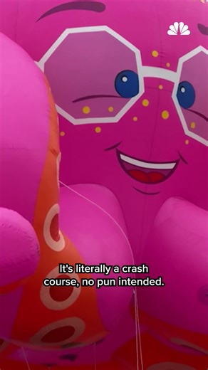 Behind the Science of Holiday Bowl Parade Balloons