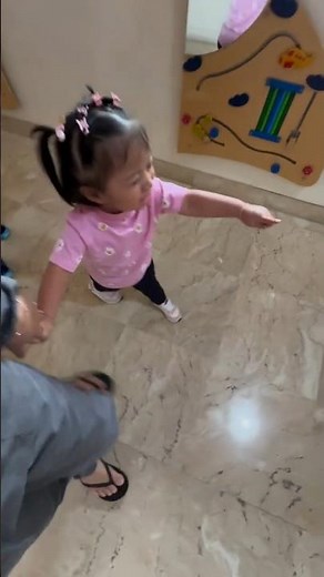 Tth is really excited to enter the class 😂 #babylily #babyrans #baby #raffinagita #feedshorts