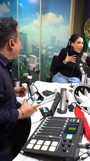 "Y lo busqué, hasta debajo de la cama Y encontré pedazos de mi alma" Ana Barbara 🤠🎼 | La Mejor