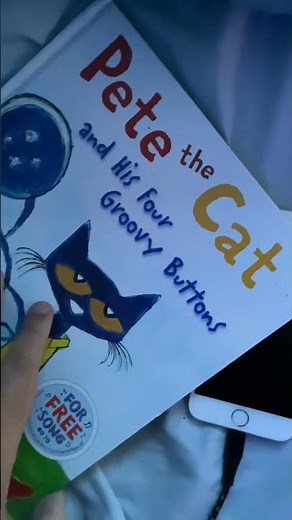 Pete The Cat: and his Four Groovy Buttons Book Review