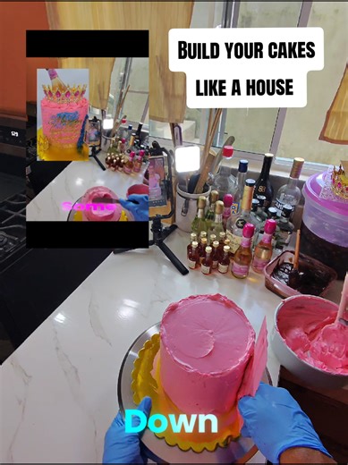 Frosting Tutorial Want your cakes to look and taste amazing? My Buttercream Frosting Recipe Book has all the tips and tricks you need! Perfect for bakers of all levels — from beginners to pros. 🔥 Get your copy now: Decadent Buttercream Recipes https://amzn.to/3NgRyOd Cake Mastery- Stack Like A Pro https://amzn.to/4qqDU9T ✨ Elevate your baking game today! #BakingTips #ButtercreamFrosting #CakeDecorating #sweetandmoistcakes #sweetandmoist