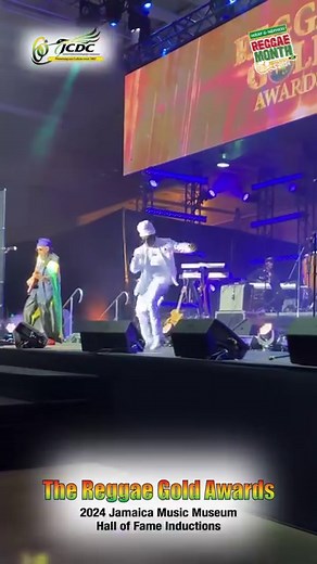 An incredible performance from Reggae band, Third World (@thirdworldband), had the entire arena on their feet at the Reggae Gold Awards tonight! 📍 National Indoors Sports Centre 🗓️ Thursday, February 29, 2024 Celebrating Reggae Music all February long 🎶 ❤️💚💛 𝐑𝐞𝐠𝐠𝐚𝐞 𝐌𝐨𝐧𝐭𝐡 𝟐𝟎𝟐𝟒 𝐢𝐬 𝐩𝐨𝐰𝐞𝐫𝐞𝐝 𝐛𝐲 𝐖𝐫𝐚𝐲 & 𝐍𝐞𝐩𝐡𝐞𝐰 𝐖𝐡𝐢𝐭𝐞 𝐎𝐯𝐞𝐫𝐩𝐫𝐨𝐨𝐟 𝐑𝐮𝐦, 𝐭𝐡𝐞 𝐎𝐟𝐟𝐢𝐜𝐢𝐚𝐥 𝐒𝐩𝐢𝐫𝐢𝐭 𝐨𝐟 𝐑𝐞𝐠𝐠𝐚𝐞 #ComeKetchDiRiddim #ReggaeMusic #Reggae #ReggaeMonth #ReggaeM