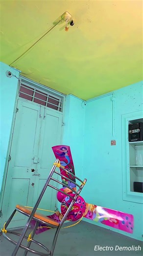 Ceiling Fan vs Chair 💺😳