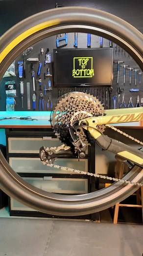 How to clean a bike chain with @Muc-Off #mtb #mtblife #mtbforyou #bike #bikemaintenance #mtbviral