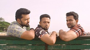 Video: Amar Akbar Anthony - Trailer