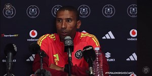 “I just remembered, in the #MTN8 final, we scored 3 goals in 15 minutes, and now we have 90 minutes to do that” ~ said Orlando Pirates head coach Abdeslam Ouaddou drawing inspiration from the MTN8 final ahead of today’s must win clash. | Soccer Bullet