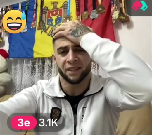Vidéos de Tik-Tok (@tik.tok.officiaal) avec son original - Tik-Tok