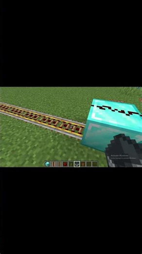 Straight Track vs Zigzag Track 🚂 Which Minecart Wins in Minecraft? #minecraft #shorts