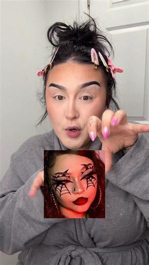 HALLOWEEN SPIDERWEB EYELINER TUTORIAL 🕷️❤️ :: #makeup #makeuptutorial #halloween #halloweenmakeup #eyeliner #beauty | Onigiri.Nana