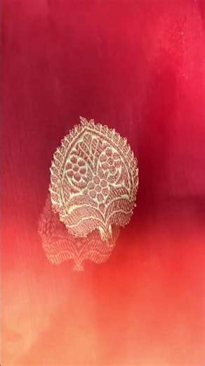 Must-Have Red Organza Banarasi Saree 🤩 #shorts #banarasisaree #wedding