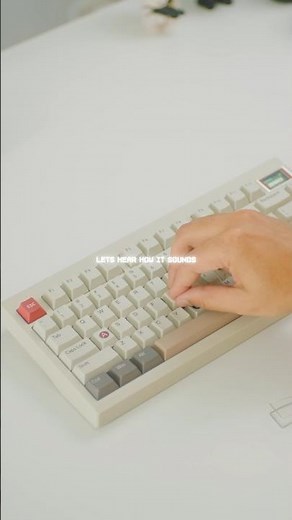 TH80 PRO v2 by Epomaker. A 75% tri-mode, VIA compatible, with customizable screen