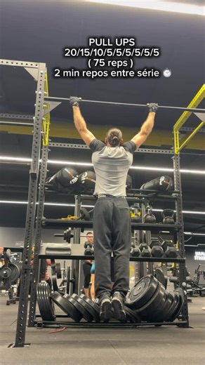 Marvin • Coach Fitness & Musculation on Instagram: "La bonne vieille méthode ‼️ Nouveau format d’entraînement à tester 🫡 The good old method ‼️ A new training format to try 🫡 #sport #fitness #push #pullup #training"