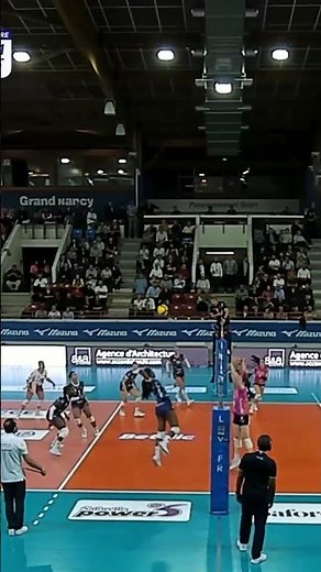 🇺🇸 Ciara Debell at the conclusion of this big rally against Vandoeuvre!🎥 LNV